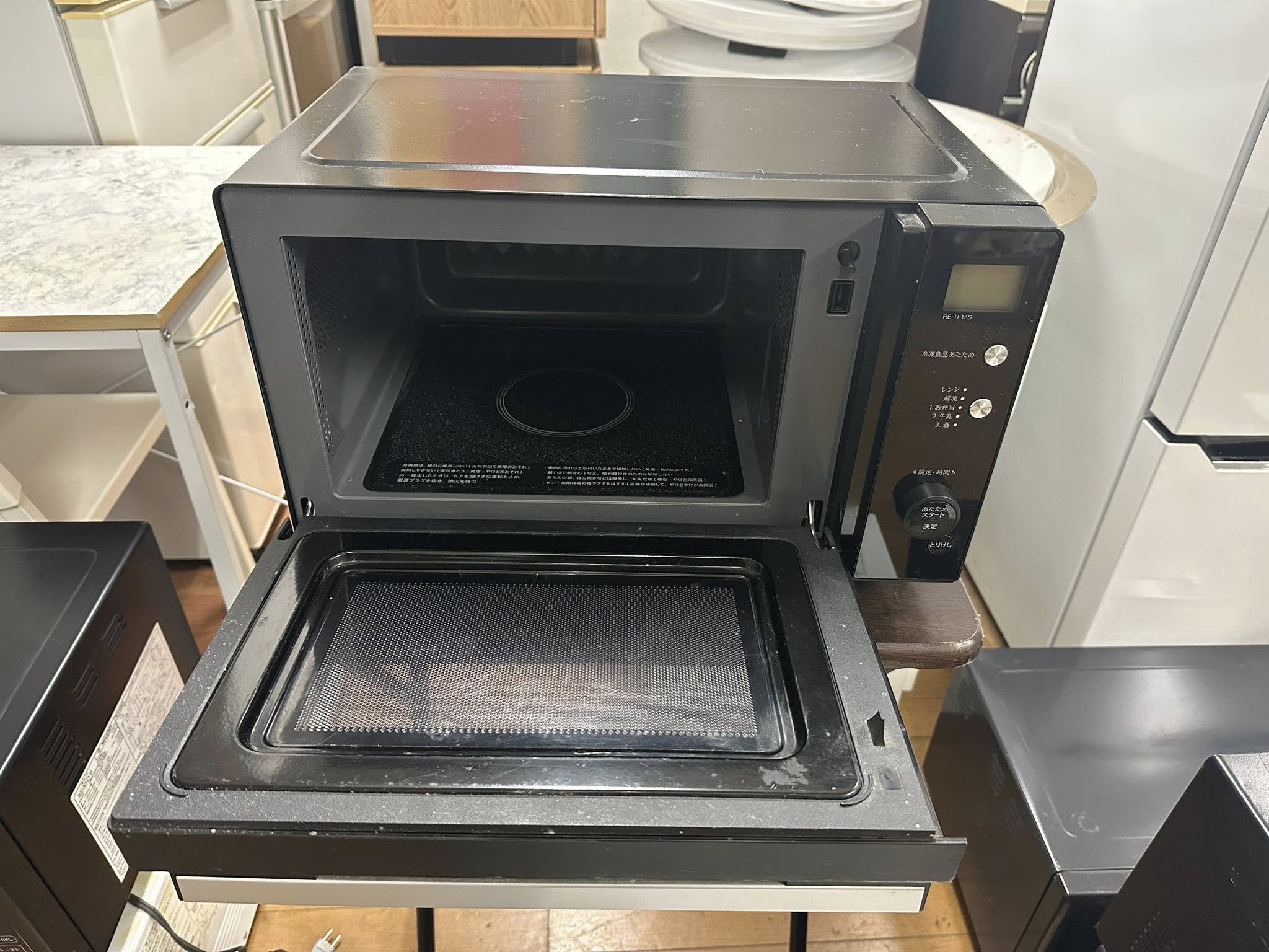 Lò vi sóng Sharp 2020 LVS510223 568571352 3155746717920991 1540612356734174459 n