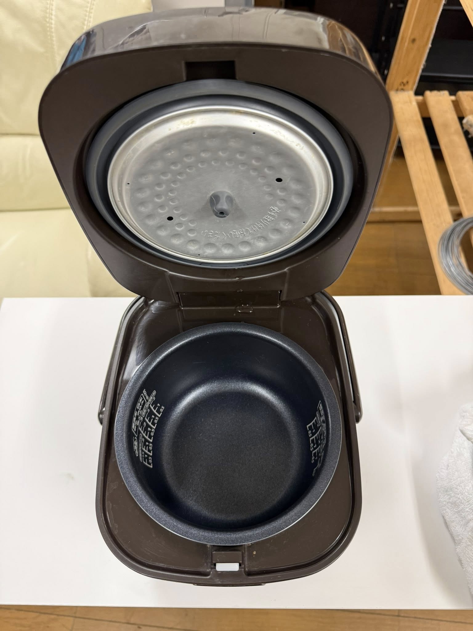 Nồi cơm điện Iris ohayama 2021 0,54L NCD6483 667383164 3326350170860644 7336850020876742303 n